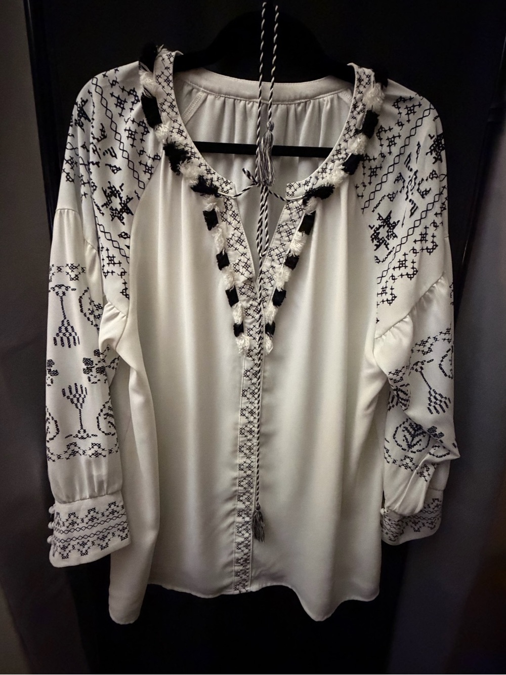 Source Unknown White Blouse with Black Embroidered Detailing